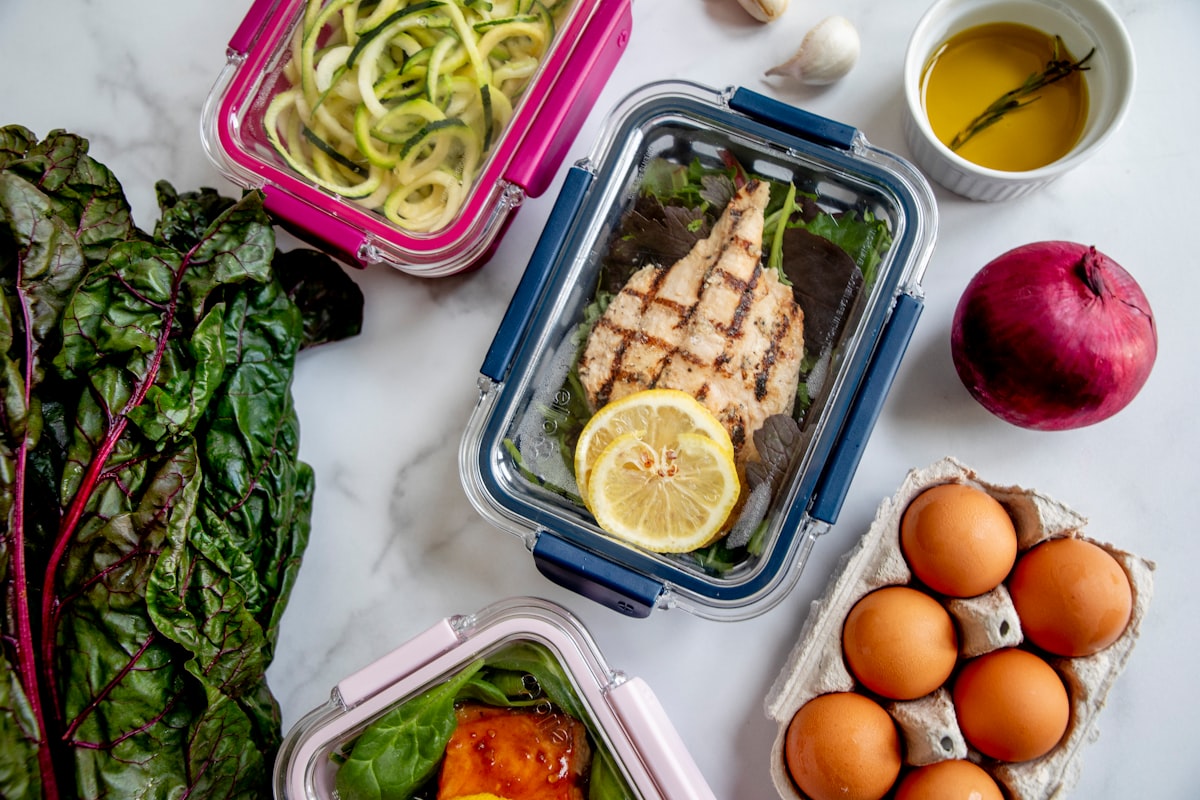 Colorful vegetable stir-fry with lean protein